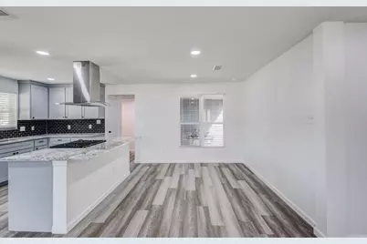 322 NE 29th Street, Grand Prairie, TX 75050 - Photo 17