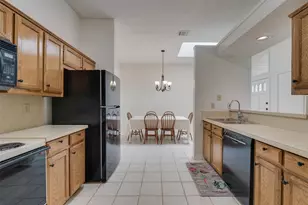 2020 Hearthside Ln, Garland, TX 75044 - Photo 9