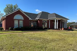 906 Van Winkle Cir, Athens, TX 75751 - Photo 13