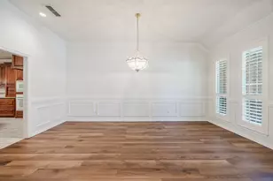 8932 Thornberry Dr, North Richland Hills, TX 76182 - Photo 5