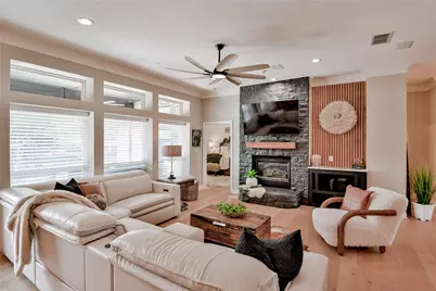 1209 Mallard Way, Granbury, TX 76048 - Photo 9