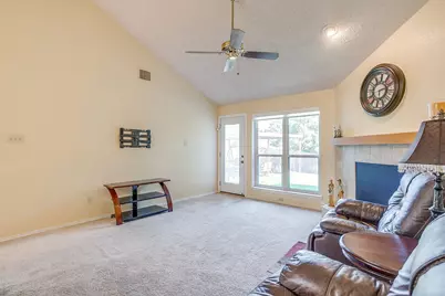 1116 Highpoint Road, Bedford, TX 76022 - Photo 9