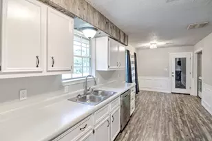 373 Old Shawnee Trail Dr, Gordonville, TX 76245 - Photo 11