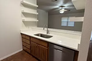 954 E 3rd St, Weatherford, TX 76086 - Photo 5