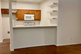 954 E 3rd St, Weatherford, TX 76086 - Photo 3