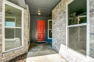 2411 Bayberry Ln, Euless, TX 76039 - Photo 3