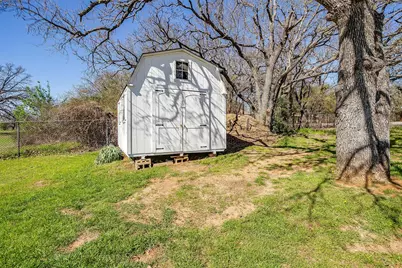 2212 Summit Drive, Burleson, TX 76028 - Photo 37