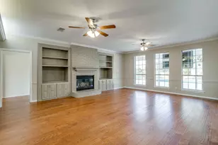 2212 Summit Dr, Burleson, TX 76028 - Photo 9