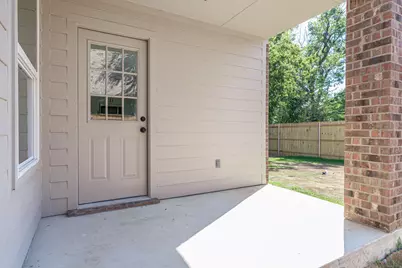 204 Robbins Street, Cleburne, TX 76031 - Photo 25