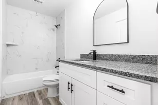 204 Robbins St, Cleburne, TX 76031 - Photo 23