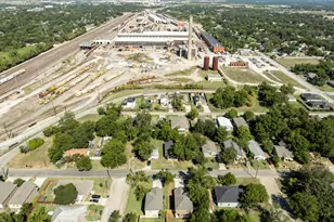 204 Robbins St, Cleburne, TX 76031 - Photo 31