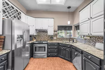 104 Carriage Hill Court, Weatherford, TX 76087 - Photo 11