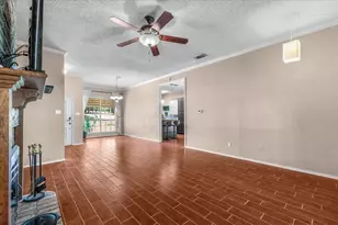 104 Carriage Hill Ct, Weatherford, TX 76087 - Photo 9