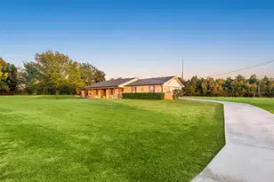 205 Country Ln, Malakoff, TX 75148 - Photo 3