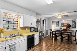 205 Country Ln, Malakoff, TX 75148 - Photo 5