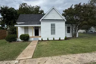 306 N College St, Howe, TX 75459 - Photo 1