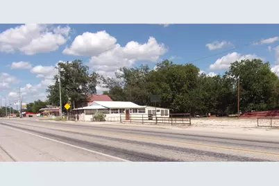 806 North High, San Saba, TX 76877 - Photo 1