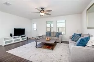 340 Falling Star Dr, Fort Worth, TX 76052 - Photo 7