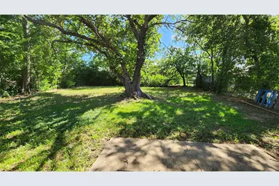 520 Sweetbriar Drive, Lewisville, TX 75067 - Photo 19