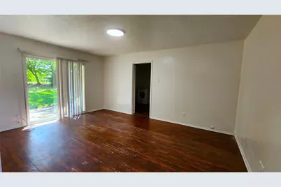 520 Sweetbriar Drive, Lewisville, TX 75067 - Photo 3