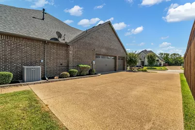 7325 Brynlee Drive, Arlington, TX 76001 - Photo 35