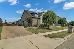 7325 Brynlee Dr, Arlington, TX 76001 - Photo 3