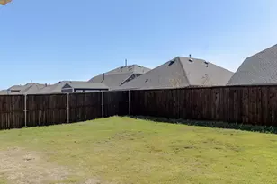 1700 Meadow Trail Ln, Aubrey, TX 76227 - Photo 33