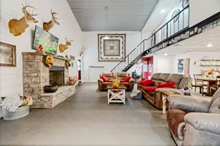 206 Laramie Lake Dr, Powderly, TX 75473 - Photo 11