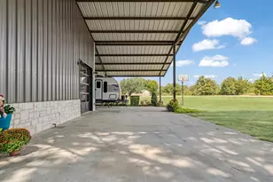 206 Laramie Lake Dr, Powderly, TX 75473 - Photo 3