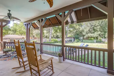 306 Prairie Avenue, Cleburne, TX 76033 - Photo 35