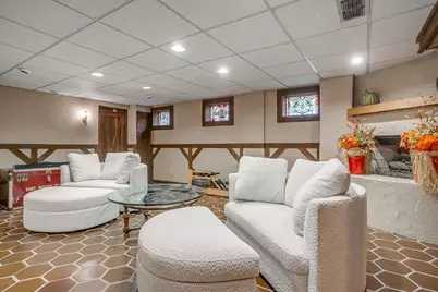 306 Prairie Avenue, Cleburne, TX 76033 - Photo 17