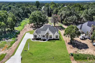 1012 Arbor Vista Dr, Azle, TX 76020 - Photo 9