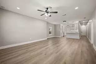 3329 Hemphill St, Fort Worth, TX 76110 - Photo 11