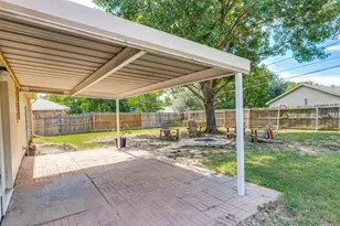 825 Blue Ridge Dr, Burleson, TX 76028 - Photo 21