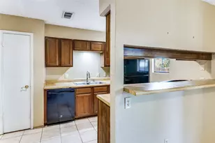 825 Blue Ridge Dr, Burleson, TX 76028 - Photo 15