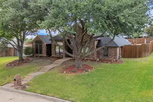 1375 Shores Cir, Rockwall, TX 75087 - Photo 5