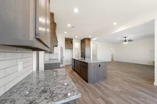 431 Paradise Ridge Dr, Waxahachie, TX 75167 - Photo 13