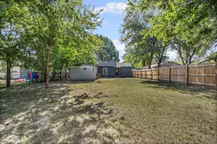 308 Poindexter Ave, Cleburne, TX 76033 - Photo 19
