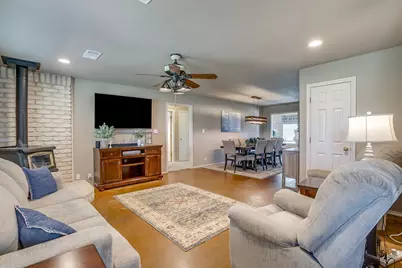 2900 County Road 425, Cleburne, TX 76031 - Photo 9