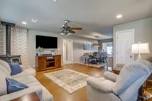 2900 County Rd 425, Cleburne, TX 76031 - Photo 9