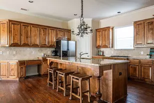 920 White River Dr, Allen, TX 75013 - Photo 1