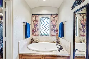 8600 Foxwood Dr, North Richland Hills, TX 76182 - Photo 23