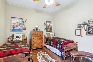 8600 Foxwood Dr, North Richland Hills, TX 76182 - Photo 29