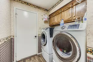 1605 Ann and Dossy Ct, Crowley, TX 76036 - Photo 23