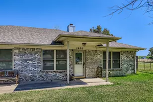 1605 Ann and Dossy Ct, Crowley, TX 76036 - Photo 3