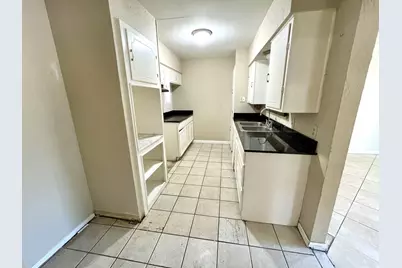 1900 Robinson Street, Irving, TX 75060 - Photo 5