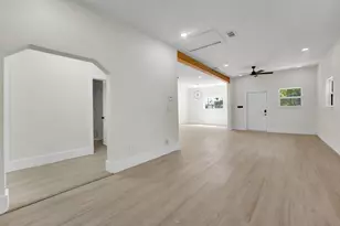 1237 E Terrell Ave, Fort Worth, TX 76104 - Photo 9