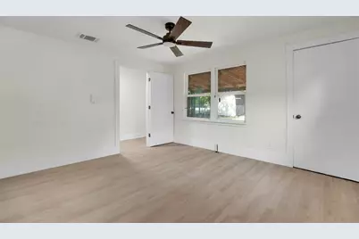 1237 E Terrell Avenue, Fort Worth, TX 76104 - Photo 17