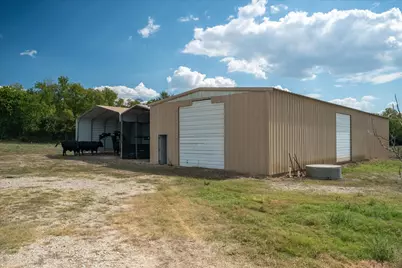 3679 Cr-1089, Celeste, TX 75423 - Photo 11