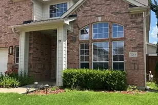 2715 Columbus, Grand Prairie, TX 75054 - Photo 5